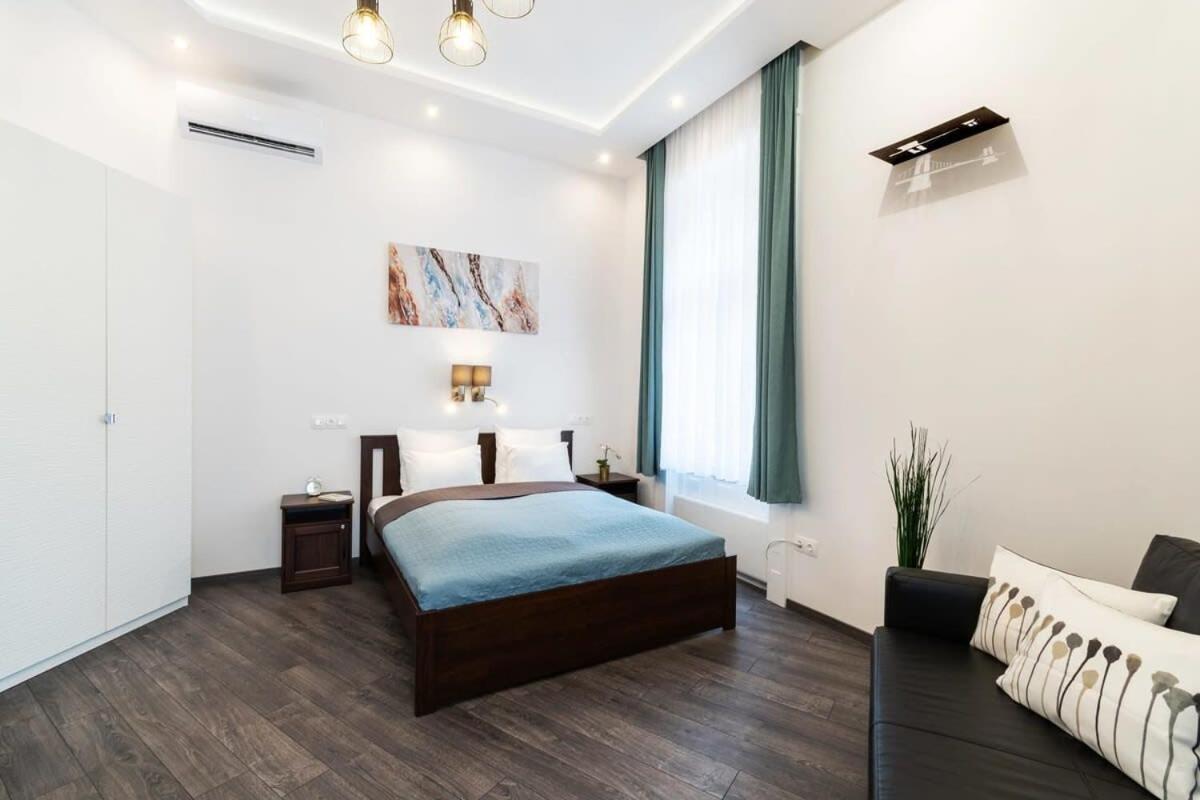 Comfy New Apartment At Castle Budapest Bagian luar foto