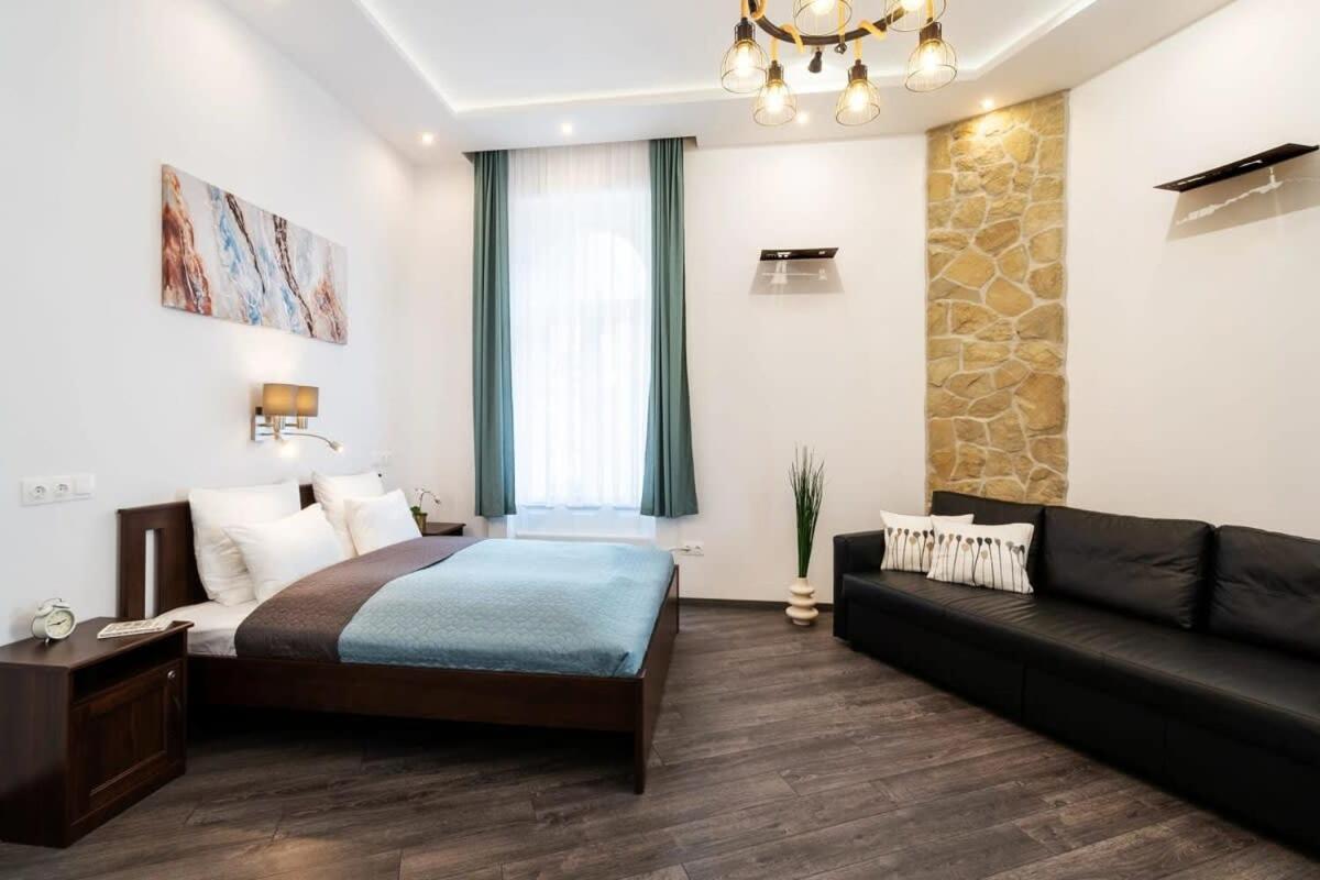 Comfy New Apartment At Castle Budapest Bagian luar foto