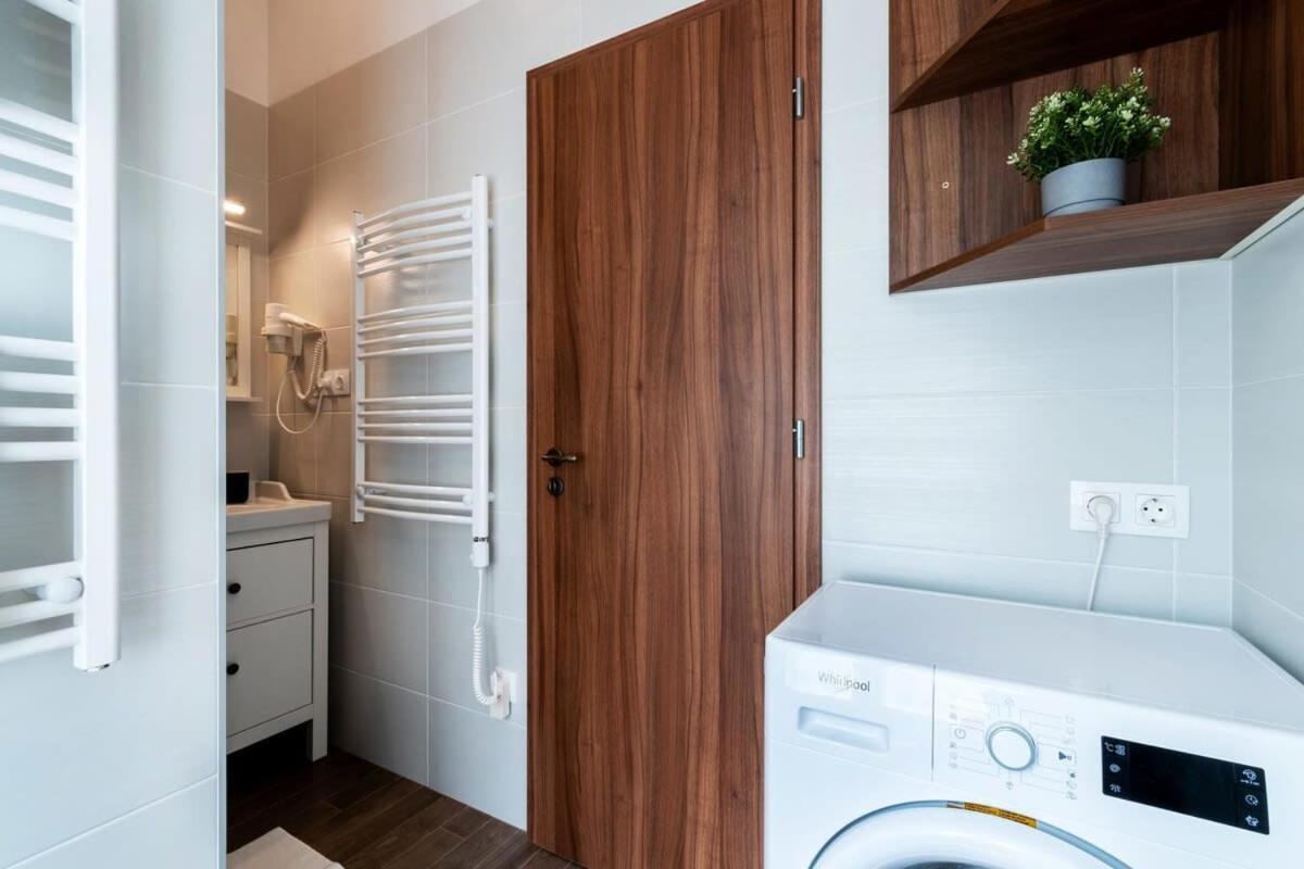 Comfy New Apartment At Castle Budapest Bagian luar foto