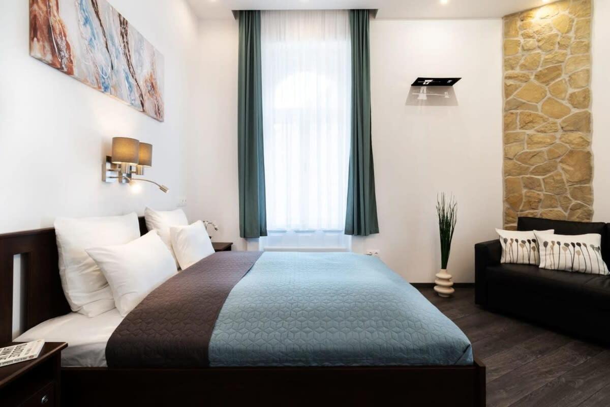 Comfy New Apartment At Castle Budapest Bagian luar foto